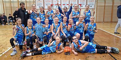 Sukces koszykarek. PTK Ola Pabianice mistrzyniami województwa!-63179
