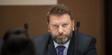 Władze powiatu pabianickiego ujawniają majątki-63209