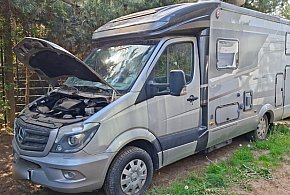 Policjanci zlikwidowali dziuplę samochodową-63421