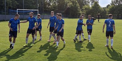 Wygrali dzięki Papieżowi. GKS Ksawerów pokonał Borutę Zgierz-63543