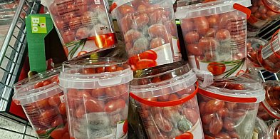 Ponad 400 przeterminowanych produktów w pabianickim markecie-63698