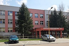 LIST DO REDAKCJI: dzikie imprezy pod daszkiem szkoły-64103