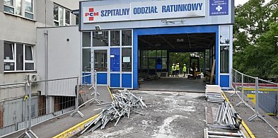 Remontują podjazd dla karetek i kuchnię w szpitalu-64176