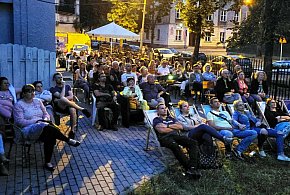 Bezpłatne seanse tylko dla dorosłych-64270