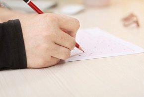 To zaważy na przyjęciu do szkoły średniej. Uczniowie już liczą punkty-64316