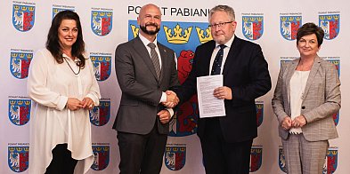 Plac zabaw w Kudrowicach -64397