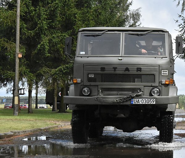 Kolumny wojskowe wyjadą na ulice. Wojsko zapowiada wielkie manewry-65352