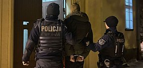 18-latek kradł w sklepie i pobił ochroniarza