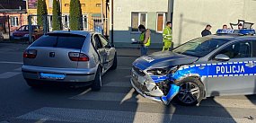 Radiowóz zderzył się z Seatem