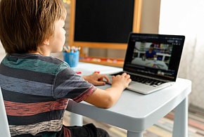 Popularni influencerzy mogą mieć kłopoty. Treści dla dzieci budzą kontrowersje-67566