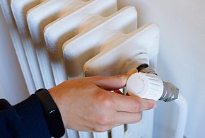 Kaloryfer zakręcony? I tak zapłacisz. Nowe prawo uderzy w lokatorów-67736