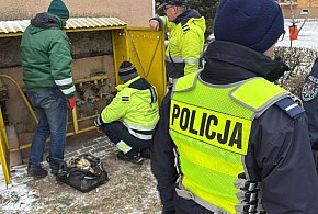 Ewakuacja w bloku przy ul. Bugaj. Czuć było gaz