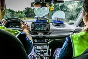 Stracił prawko za jazdę na jednym kole