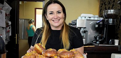 Miasto w cukrze po uszy. Tłusty czwartek rządzi, pączki znikają hurtowo