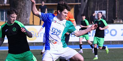 Niewykorzystane sytuacje się mszczą. Włókniarz wygrał z Iskrą Dobroń