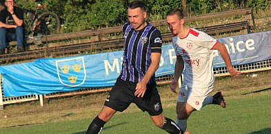 Polegli z Kutnem. Dziewięć goli w bramce PTC!