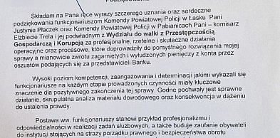 Dzięki policjantom odzyskał wyłudzone pieniądze