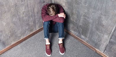 Jak rozpoznać depresję u nastolatka? Objawy, przyczyny i pomoc