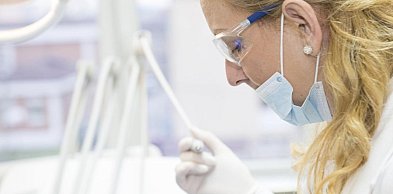 Czy brak jednego zęba naprawdę ma znaczenie dla zdrowia jamy ustnej?