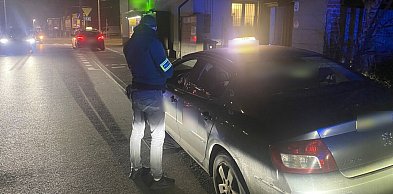 Nocne kontrole policji na drogach