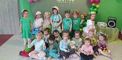 Przedszkolaki w rytmie wiosny: moda, muzyka i tradycja