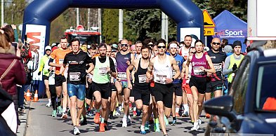 Ksawerowska Piątka. Setki biegaczy, szybka trasa i walka o rekord Polski