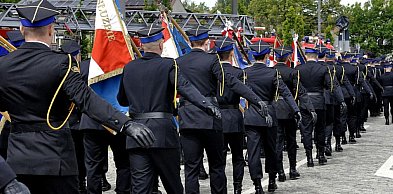 Strażackie święto w Pabianicach. Apel, defilada i rodzinny piknik