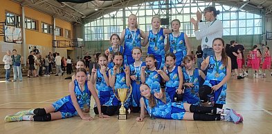 Najmłodsze – najlepsze. Koszykarki PTK mistrzyniami województwa!