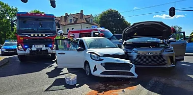 Kolizja na skrzyżowaniu w Ksawerowie