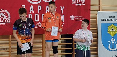 Trzy medale w mocowaniu. Dobry start atletów Nelsona