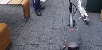 15-latek wygłupiał się na hulajnodze, Matka nie reagowała