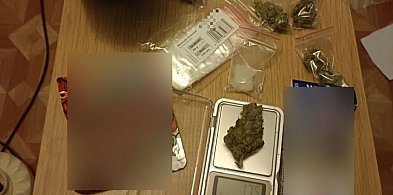 Policja zatrzymała 31-latka za posiadanie i handel narkotykami-67547