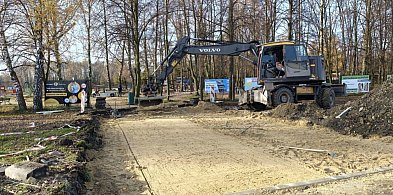 Budują chodnik na Lewityn-67565