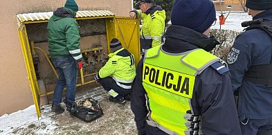 Ewakuacja w bloku przy ul. Bugaj. Czuć było gaz