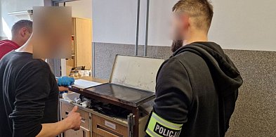 Pijany klient uderzył ekspedientkę w twarz