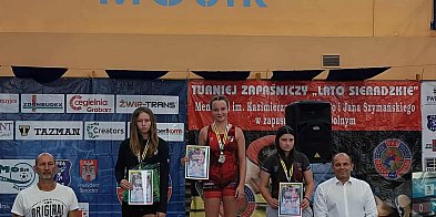 Zapasy: Julia Sobala (PTC) najlepsza w Sieradzu-66350