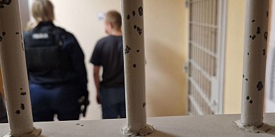 Poszukiwany złodziej wpadł z narkotykami-66470