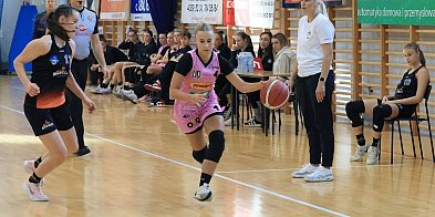 Dziewięć do setki. Triumf koszykarek Grota-67523