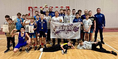 Zapasy: PTC Pabianice najlepsze w województwie!-67956