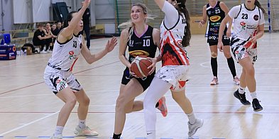 „Mięsne derby” dla Pabianic. Wygrana koszykarek Grota-69049