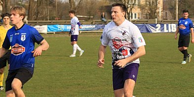 Ograli lidera „okręgówki”. Świetna gra piłkarzy PTC!