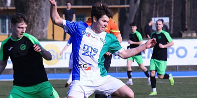 Niewykorzystane sytuacje się mszczą. Włókniarz wygrał z Iskrą Dobroń