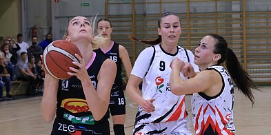 Koszykarki: bal w Ksawerowie, żałoba w Pabianicach