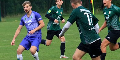 Demolka po przerwie. GKS Ksawerów wygrał z Jutrzenką Bychlew