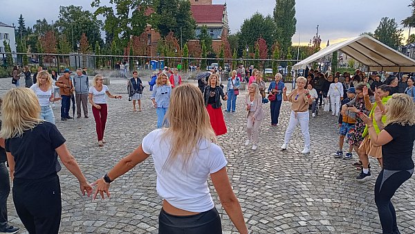 Potańcówka na Starym Rynku