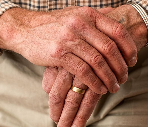 Fala odwołań do sądów. Seniorzy walczą o swoje pieniądze z ZUS-65643