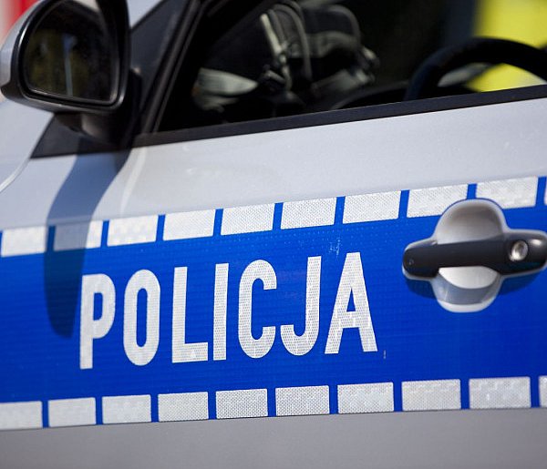 Dziewczynka uratowała schorowaną seniorkę-68040