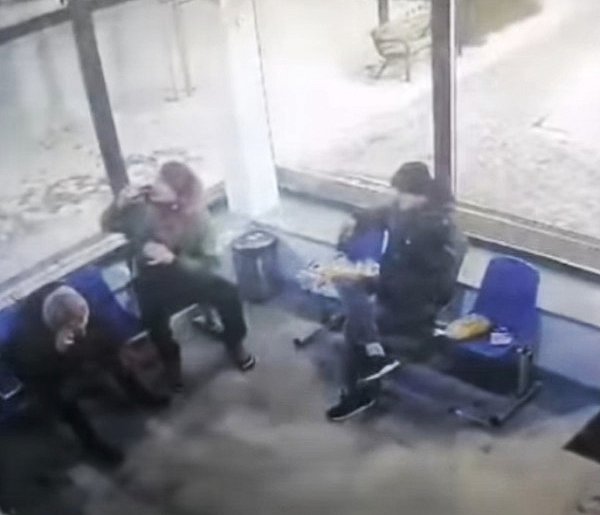 Poczekalnia to nie melina. Straż Miejska interweniowała na krańcówce