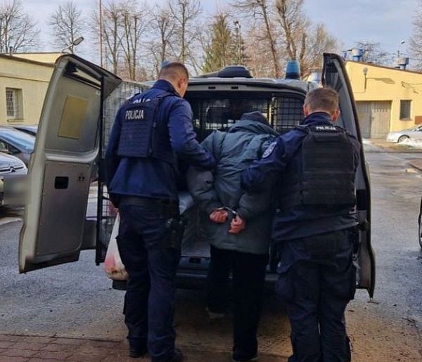 W ręce policji wpadło 4 poszukiwanych