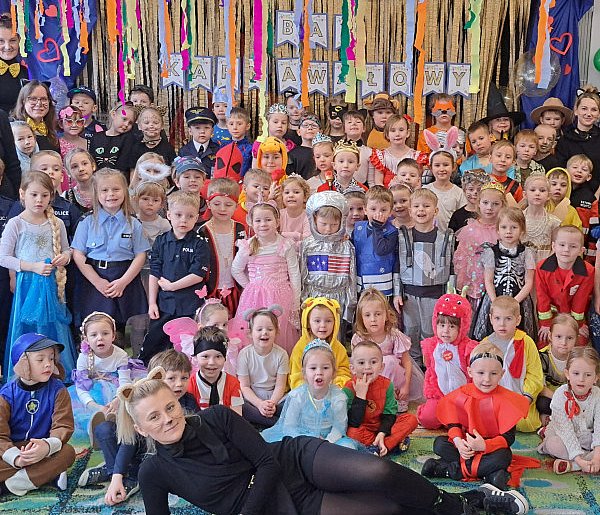 Bajkowa zabawa ostatkowa w PM nr 12